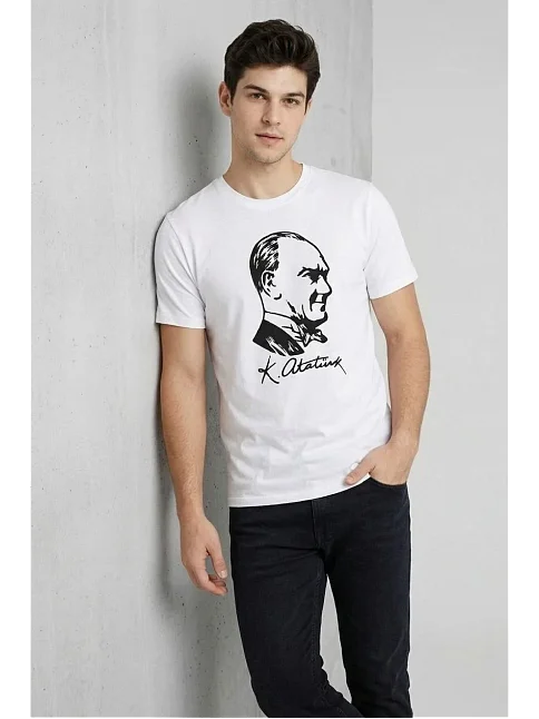 Erkek Atatürk Baskılı Tişört Kısa Kollu Bisiklet Yaka T-shirt - Beyaz Erkek Atatürk Baskılı Tişört Kısa Kollu Bisiklet Yaka T-shirt - Beyaz