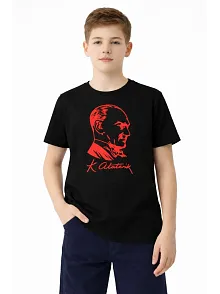 Erkek Çocuk Atatürk Baskılı Tişört Kısa Kollu Bisiklet Yaka T-shirt - Siyah Erkek Çocuk Atatürk Baskılı Tişört Kısa Kollu Bisiklet Yaka T-shirt - Siyah