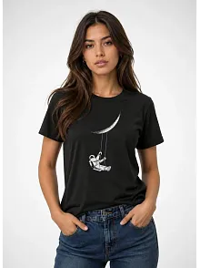 Kadın Astronot Ay Temalı Tişört Kısa Kol Yazlık Bisiklet Yaka T-shirt - Siyah Kadın Astronot Ay Temalı Tişört Kısa Kol Yazlık Bisiklet Yaka T-shirt - Siyah
