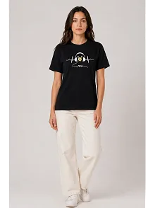 Kadın Müzik Temalı Baskılı Tişört Bisiklet Yaka Kısa Kol T-shirt - Siyah Kadın Müzik Temalı Baskılı Tişört Bisiklet Yaka Kısa Kol T-shirt - Siyah
