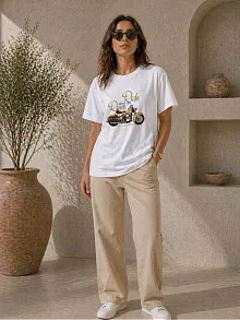 Kadın Motosiklet Baskılı Tişört Bisiklet Yaka Kısa Kol Yazlık T-shirt - Beyaz Kadın Motosiklet Baskılı Tişört Bisiklet Yaka Kısa Kol Yazlık T-shirt - Beyaz
