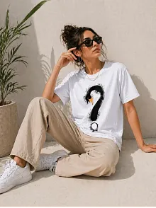 Kadın Kuğu Figürlü Soru İşareti Baskılı Tişört Kısa Kol T-shirt - Beyaz