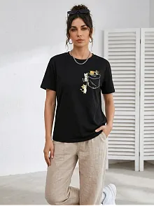 Kadın Sevimli Kedi Cep Baskılı Tişört Kısa Kol Yazlık T-shirt - Siyah Kadın Sevimli Kedi Cep Baskılı Tişört Kısa Kol Yazlık T-shirt - Siyah