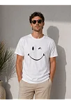 Erkek Minimal Gülümseyen Yüz Baskılı Tişört Kısa Kol Yazlık T-shirt - Beyaz Erkek Minimal Gülümseyen Yüz Baskılı Tişört Kısa Kol Yazlık T-shirt - Beyaz