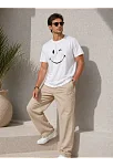 Erkek Minimal Gülümseyen Yüz Baskılı Tişört Kısa Kol Yazlık T-shirt - Beyaz Erkek Minimal Gülümseyen Yüz Baskılı Tişört Kısa Kol Yazlık T-shirt - Beyaz