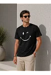 Erkek Minimal Gülümseyen Yüz Baskılı Tişört Kısa Kol Yazlık T-shirt - Siyah Erkek Minimal Gülümseyen Yüz Baskılı Tişört Kısa Kol Yazlık T-shirt - Siyah