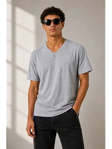 Erkek V Yaka Basic Tişört Kısa Kol Yazlık Regular Fit T-shirt - Gri Erkek V Yaka Basic Tişört Kısa Kol Yazlık Regular Fit T-shirt - Gri