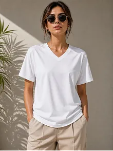 Kadın V Yaka Basic Tişört Kısa Kol Yazlık Regular Fit T-shirt - Beyaz Kadın V Yaka Basic Tişört Kısa Kol Yazlık Regular Fit T-shirt - Beyaz