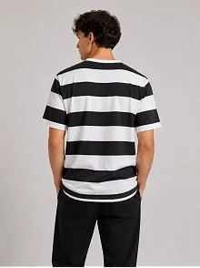Erkek Çizgili Oversize Tişört Bisiklet Yaka Kısa Kol Yazlık T-shirt - Siyah Erkek Çizgili Oversize Tişört Bisiklet Yaka Kısa Kol Yazlık T-shirt - Siyah