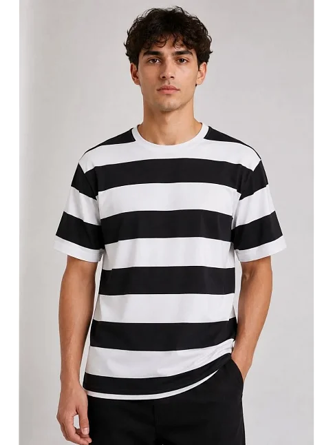 Erkek Çizgili Oversize Tişört Bisiklet Yaka Kısa Kol Yazlık T-shirt - Siyah Erkek Çizgili Oversize Tişört Bisiklet Yaka Kısa Kol Yazlık T-shirt - Siyah
