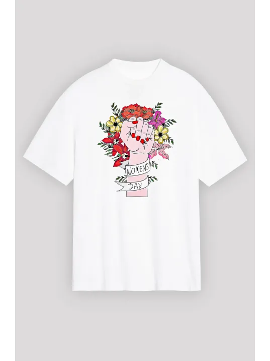 8 Mart Dünya Kadınlar Günü İçin Özel Baskılı T-shirt - Beyaz
