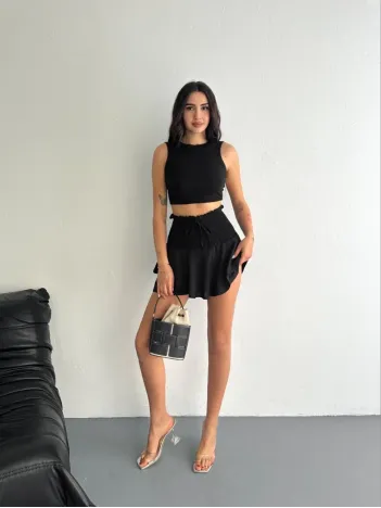 Ayrobin Şortlu Etek - Siyah Ayrobin Şortlu Etek - Siyah