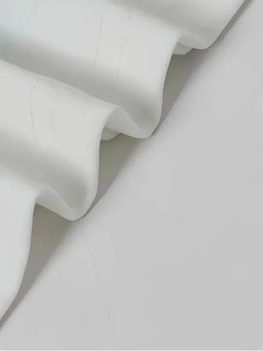 Ördek Baskılı ve Yuvarlak Yakalı Kadın Günlük Büyük Boy Siyah Tişört. - Beyaz