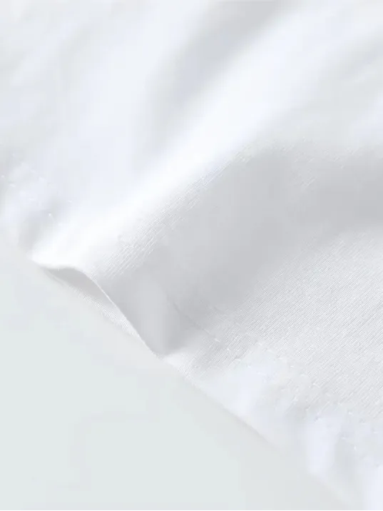 Eşsiz Baskı Tasarımlı Şık Büyük Beden Erkek Tişörtü - Rahat Polyester, Makinede Yıkanabilir, Yuvarlak Yaka - Her Mevsim İçin Mükemmel - Beyaz