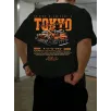 Erkek Turuncu Spor Araba Grafik Tişört - "TOKYO" Baskılı Günlük Oversize Kısa Kollu Tişört, Yetişkinler için Yazlık Giyim, Turuncu Araba Tasarımı- Siyah