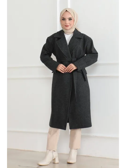 Kadın Kaşe Kaban – Uzun Boy 115 cm Kruvaze Yaka Kuşaklı Astarlı Kışlık Tesettür Kaban, Yünlü Dokuma Kaşmir Kumaş, Cepli Oversize Rahat Kalıp Şık Modern Kaban Mont Modeli (Günlük ve Özel Gün Kombinlerine Uygun) - Siyah