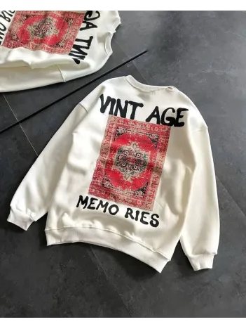 Bisiklet Yaka Üç İplik Baskılı Oversize SweatShirt - Beyaz Bisiklet Yaka Üç İplik Baskılı Oversize SweatShirt - Beyaz