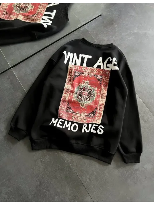 Bisiklet Yaka Üç İplik Baskılı Oversize SweatShirt - Siyah Bisiklet Yaka Üç İplik Baskılı Oversize SweatShirt - Siyah