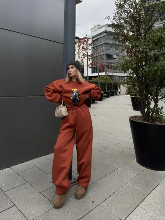 Bisiklet Yaka Üç İplik Sweat Takım - kiremit Bisiklet Yaka Üç İplik Sweat Takım - kiremit