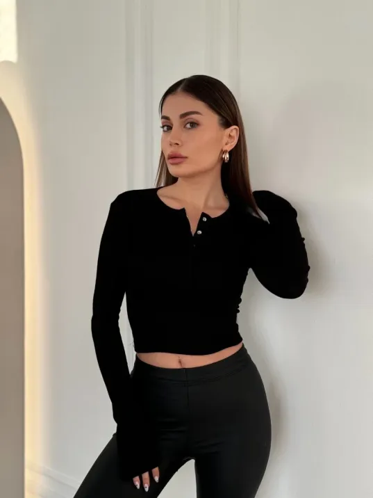 Cıt Cıt Detaylı Uzun Kollu Crop - Siyah Cıt Cıt Detaylı Uzun Kollu Crop - Siyah