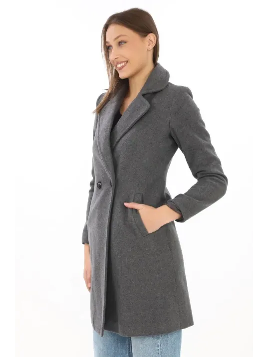 Kadın Kaşe Kaban – Siyah Yünlü Dokuma, Kruvaze Yaka, Astarlı, Cepli, Kuşaklı Uzun Boy Tesettür Uyumlu Kışlık Şık Kaban - Füme