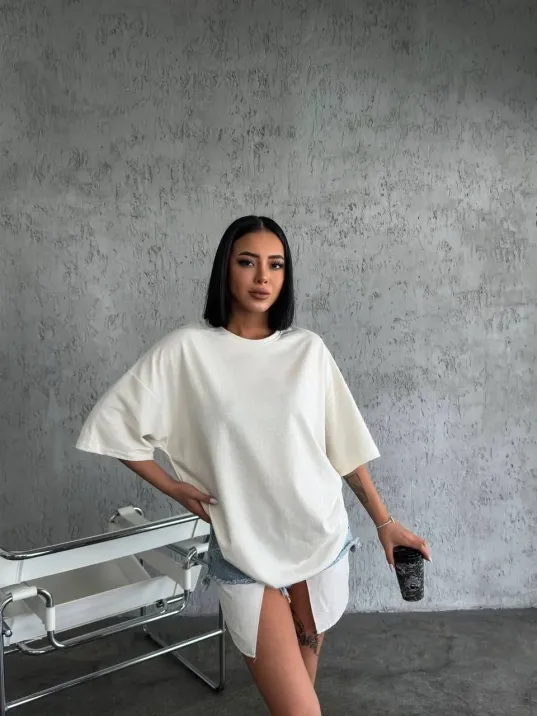 Unisex Düz Biskilet Yaka Oversize T-shirt - Beyaz Unisex Düz Biskilet Yaka Oversize T-shirt - Beyaz