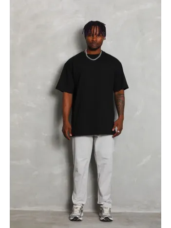 Unisex Oversize Düz Bisiklet Yaka T-Shirt - Siyah Unisex Oversize Düz Bisiklet Yaka T-Shirt - Siyah