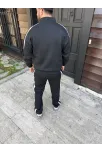Erkek Çift Şeritli Eşofman Takım Dik Yaka Fermuarlı Sweatshirt Boru Paça Alt, Oversize 3 İplik Pamuklu - Siyah Erkek Çift Şeritli Eşofman Takım Dik Yaka Fermuarlı Sweatshirt Boru Paça Alt, Oversize 3 İplik Pamuklu - Siyah