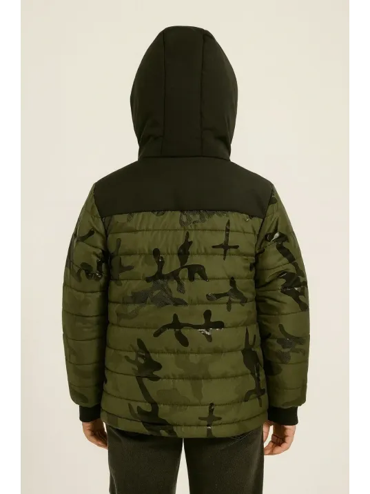 Erkek Çocuk Kamuflaj Desenli Mont İçi Sıcak Tutan Pelüş Astarlı, Kapüşonlu, Fermuarlı Kışlık Su İtici Şişme Mont - Haki Erkek Çocuk Kamuflaj Desenli Mont İçi Sıcak Tutan Pelüş Astarlı, Kapüşonlu, Fermuarlı Kışlık Su İtici Şişme Mont - Haki