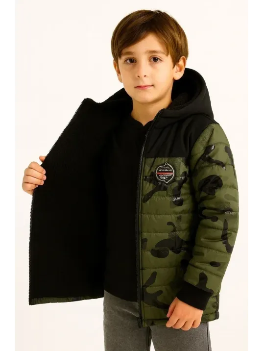 Erkek Çocuk Kamuflaj Desenli Mont İçi Sıcak Tutan Pelüş Astarlı, Kapüşonlu, Fermuarlı Kışlık Su İtici Şişme Mont - Haki Erkek Çocuk Kamuflaj Desenli Mont İçi Sıcak Tutan Pelüş Astarlı, Kapüşonlu, Fermuarlı Kışlık Su İtici Şişme Mont - Haki