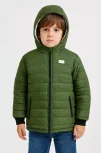 Erkek Çocuk Yeşil Desenli Mont İçi Sıcak Tutucu Pelüş Astarlı, Kapüşonlu Fermuarlı Su İtici Kışlık Şişme Mont- Haki Erkek Çocuk Yeşil Desenli Mont İçi Sıcak Tutucu Pelüş Astarlı, Kapüşonlu Fermuarlı Su İtici Kışlık Şişme Mont- Haki
