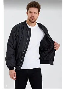 Unisex Siyah Bomber Mont – Su İtici Kumaş, Kapitone Astarlı, Fermuarlı Ve Günlük Kullanıma Uygun Ceket- Siyah