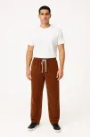Erkek Fitilli Kadife Cepli Buggy Pantolon Oversize Rahat Kalıp - Kahverengi Erkek Fitilli Kadife Cepli Buggy Pantolon Oversize Rahat Kalıp - Kahverengi