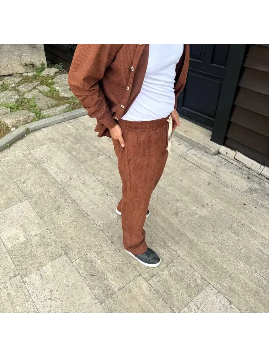 Erkek Fitilli Kadife Cepli Buggy Pantolon Oversize Rahat Kalıp - Kahverengi Erkek Fitilli Kadife Cepli Buggy Pantolon Oversize Rahat Kalıp - Kahverengi