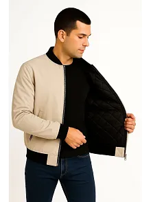 Erkek Bomber Mont Ceket – Fermuarlı, Kapitone İçi Astarlı, Su İtici Kumaş, Regular Fit, Uzun Kollu, Yandan Cepli, Bahar & Kış Rahat Günlük Stil - Bej