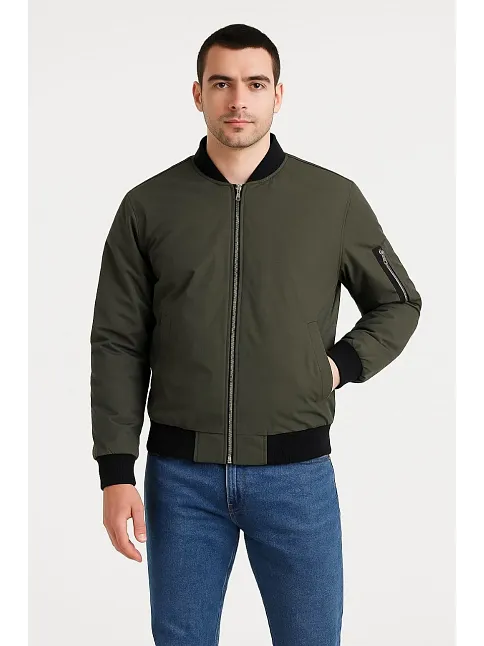 Erkek Bomber Mont Ceket – Fermuarlı, Kapitone İçi Astarlı, Su İtici Kumaş, Regular Fit, Uzun Kollu, Yandan Cepli, Bahar & Kış Rahat Günlük Stil - Haki