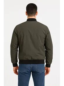 Erkek Bomber Mont Ceket – Fermuarlı, Kapitone İçi Astarlı, Su İtici Kumaş, Regular Fit, Uzun Kollu, Yandan Cepli, Bahar & Kış Rahat Günlük Stil - Haki