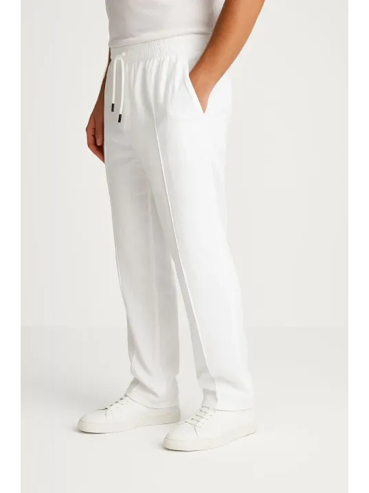 Erkek Keten Pantolon – Cepli, Beli Lastikli ve Bağcıklı, Nefes Alan Rahat Kalıp, Yazlık ve Baharlık Günlük Giyim, Şık & Konforlu Boru Paça Model - Beyaz Erkek Keten Pantolon – Cepli, Beli Lastikli ve Bağcıklı, Nefes Alan Rahat Kalıp, Yazlık ve Baharlık Günlük Giyim, Şık & Konforlu Boru Paça Model - Beyaz