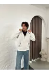 Erkek Oversize Dik Yaka Fermuarlı Sweatshirt - Zincir Nakışli Kanguru Cepli - Beyaz