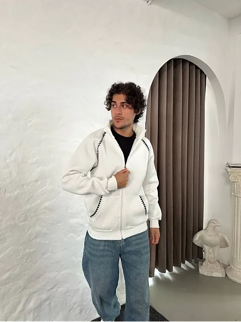 Erkek Oversize Dik Yaka Fermuarlı Sweatshirt - Zincir Nakışli Kanguru Cepli - Beyaz