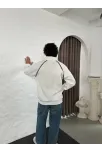 Erkek Oversize Dik Yaka Fermuarlı Sweatshirt - Zincir Nakışli Kanguru Cepli - Beyaz