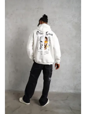Erkek Oversize Üç İplik Şardonlu Kapüşonlu Sweatshirt – Beyaz “Other Lives” Ön ve Arka Baskılı, Kanguru Cepli, Ribanalı Rahat Kışlık Model Beyaz Erkek Oversize Üç İplik Şardonlu Kapüşonlu Sweatshirt – Beyaz “Other Lives” Ön ve Arka Baskılı, Kanguru Cepli, Ribanalı Rahat Kışlık Model Beyaz