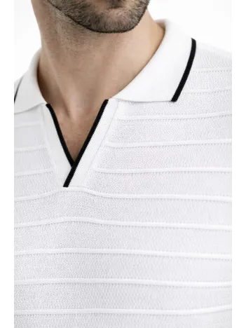 Erkek Triko Kumaş Yakalı Düğmesiz Açık Yaka Fitilli Kısa Kollu Regular Fit Tişört T-shirt - Beyaz
