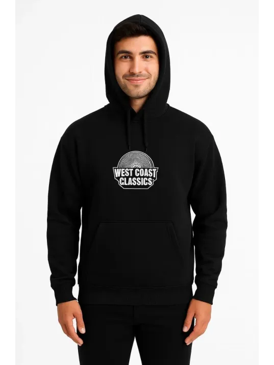 Erkek Kapşonlu Sweatshirt – Oversize Üç İplik Şardonlu Hoodie, “West Coast Classics” Ön & Arka Baskılı, Kanguru Cepli Kışlık Günlük Stil - Siyah Erkek Kapşonlu Sweatshirt – Oversize Üç İplik Şardonlu Hoodie, “West Coast Classics” Ön & Arka Baskılı, Kanguru Cepli Kışlık Günlük Stil - Siyah