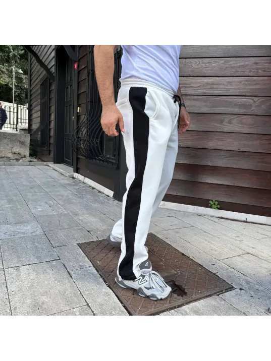 Erkek Üç İplik Kışlık Pamuklu Yandan Garneli Kalın Şeritli Cepli Eşofman Altı - Beyaz Erkek Üç İplik Kışlık Pamuklu Yandan Garneli Kalın Şeritli Cepli Eşofman Altı - Beyaz