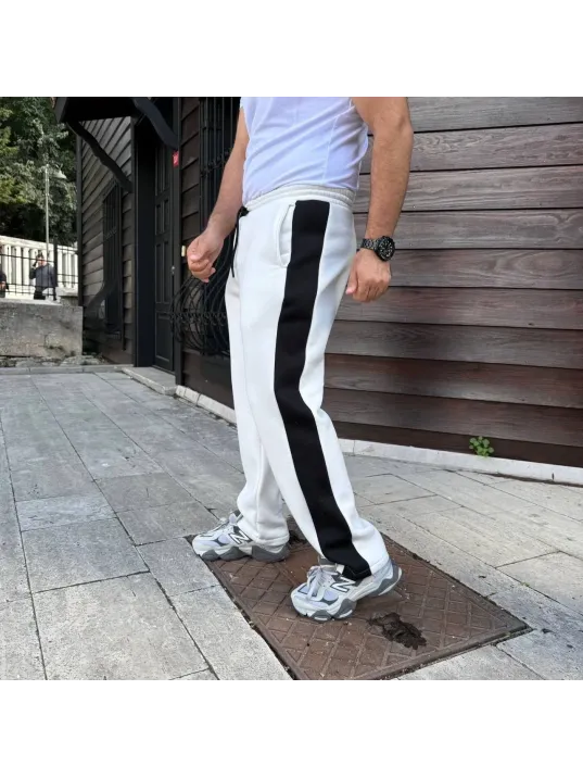 Erkek Üç İplik Kışlık Pamuklu Yandan Garneli Kalın Şeritli Cepli Eşofman Altı - Beyaz Erkek Üç İplik Kışlık Pamuklu Yandan Garneli Kalın Şeritli Cepli Eşofman Altı - Beyaz