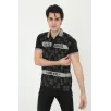 Erkek Yakalı Slim Fit Baskılı T-Shirt - Siyah Erkek Yakalı Slim Fit Baskılı T-Shirt - Siyah