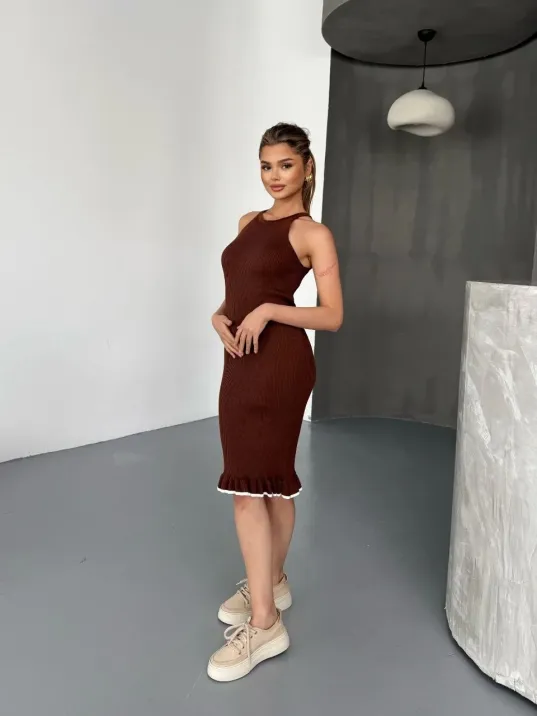 Fırfır Detaylı Triko Elbise- Kahverengi Fırfır Detaylı Triko Elbise- Kahverengi