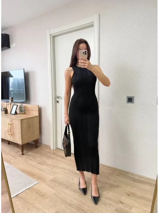 Fitilli Triko Elbise Kolsuz Sırtı Kapalı Maxi Uzun Boy - Siyah Fitilli Triko Elbise Kolsuz Sırtı Kapalı Maxi Uzun Boy - Siyah