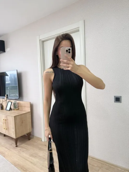 Fitilli Triko Elbise Kolsuz Sırtı Kapalı Maxi Uzun Boy - Siyah Fitilli Triko Elbise Kolsuz Sırtı Kapalı Maxi Uzun Boy - Siyah